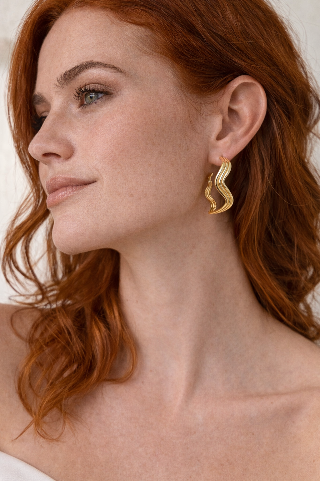 Twisted Wave Open Hoops