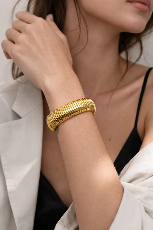 Cobra Ribbed Stretch Bangle
