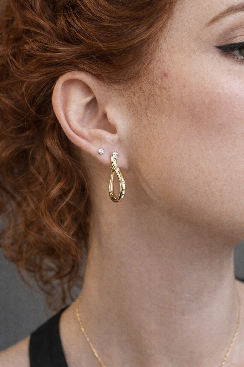 Crystal Scattered Wave Drop Hoops