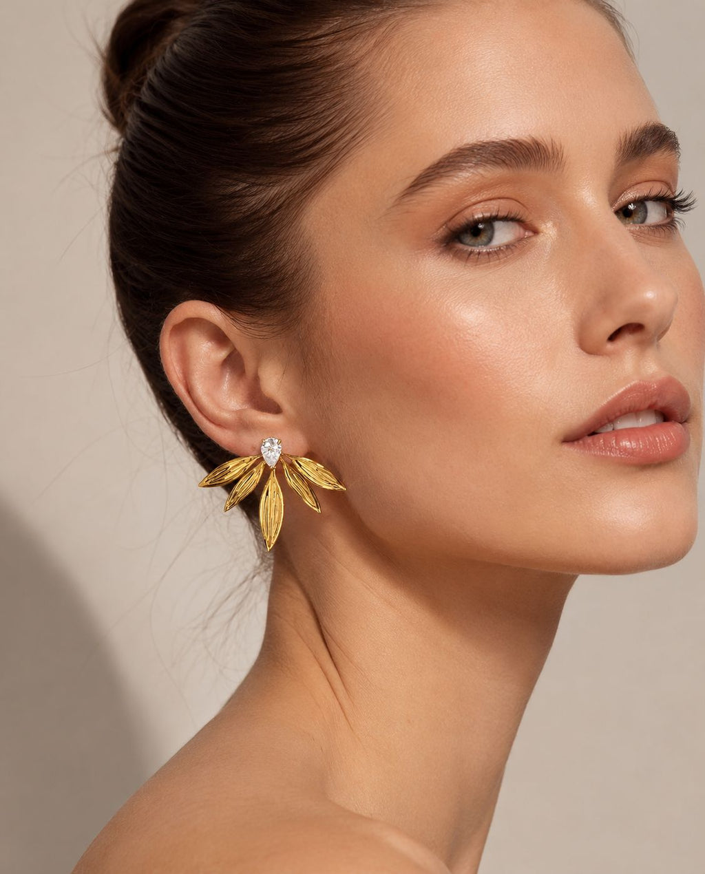 Petal Fan Crystal Earrings